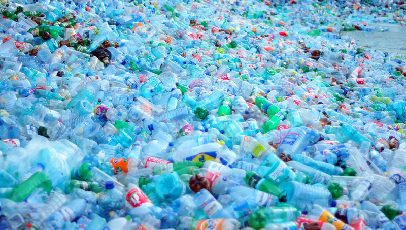 ЕК прие нова стратегия за справяне с пластмасовите отпадъци